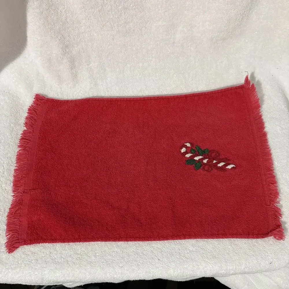 LOT‎ Vintage Holiday Fingertip Hand Towels Cannon Martex Red Christmas Fringe